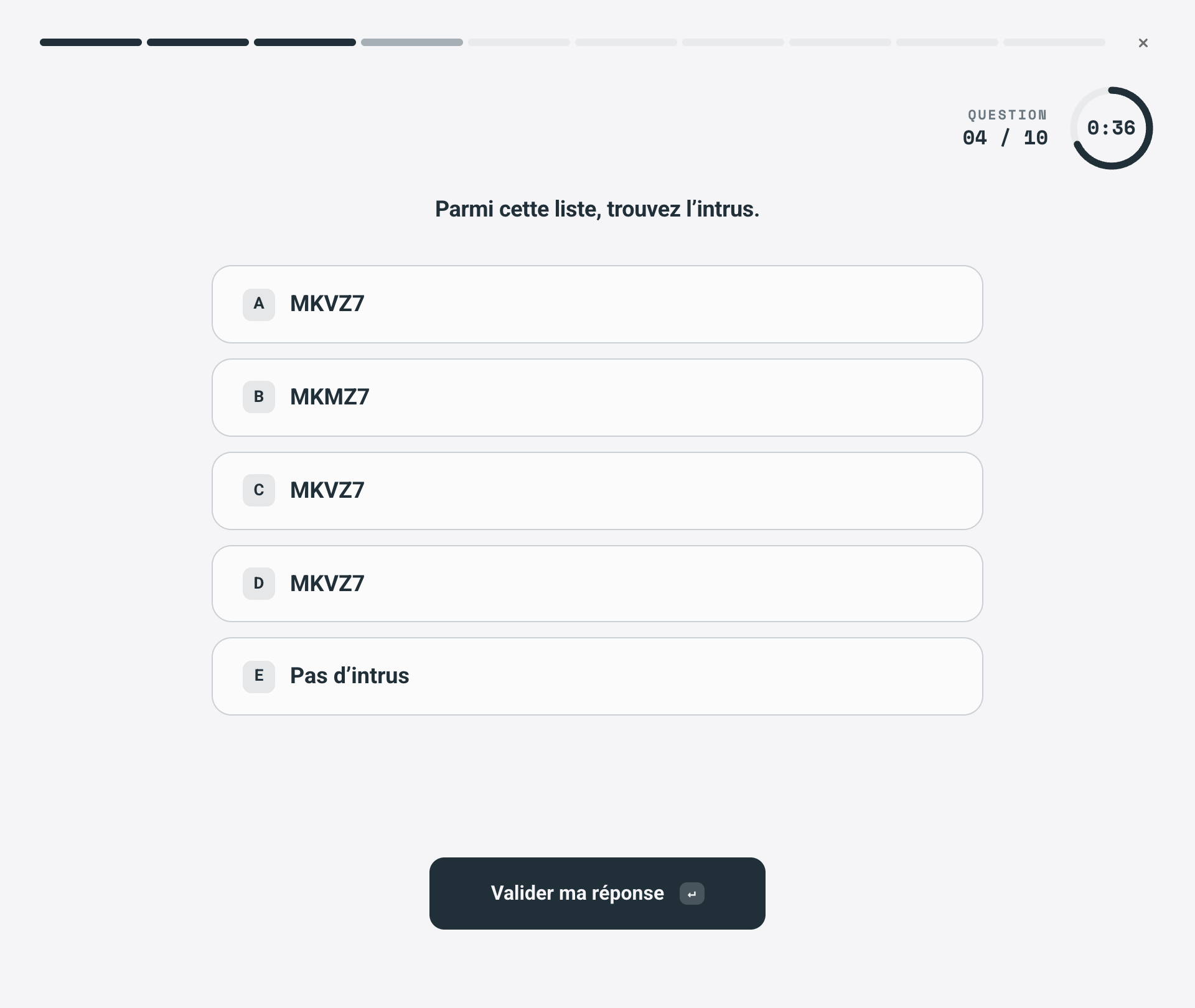 Exemple d'attention sur Armup : quatre suites de caractères presque identiques et la réponse « Pas d'intrus »
